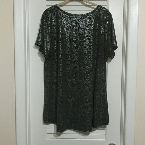 Top - Picture 2 of 3